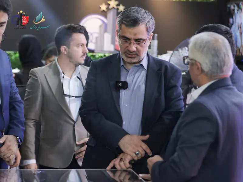 حضور چهره های سیاسی در نمایشگاه صنعت ساختمان 1403