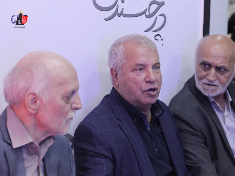 حضور پیشکسوتان در نمایشگاه پروژه ماه لند